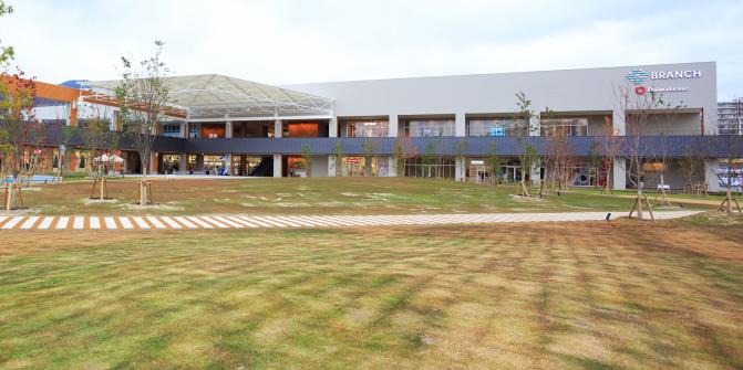 photo1